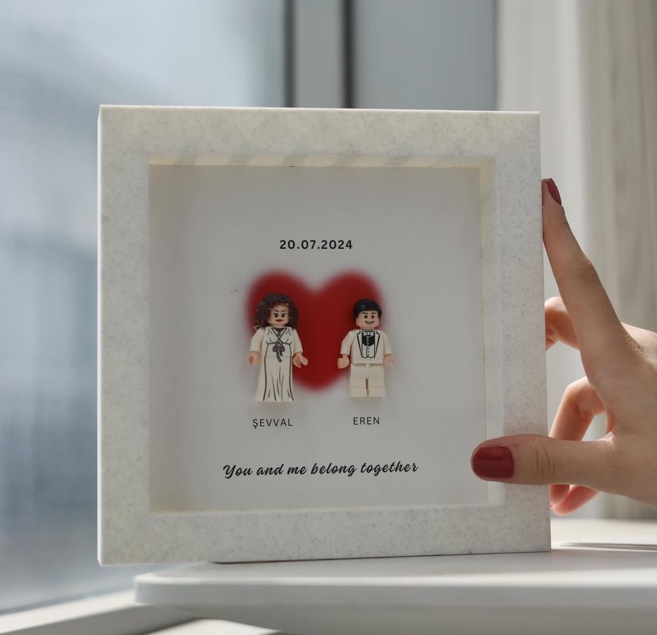 “Create Your Own Frame – C’est le temps que (Personalized)”